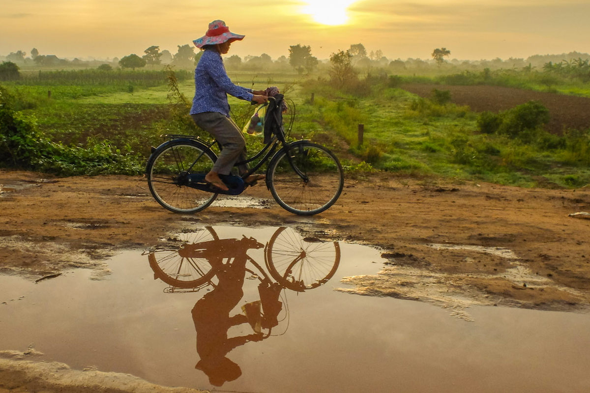 Cycle around Koh Okhna Tei Island